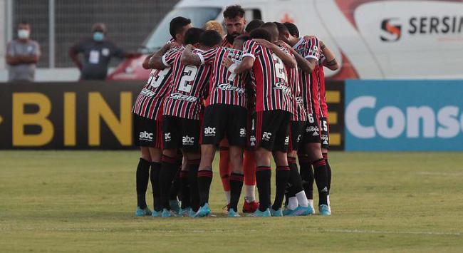 São Paulo define programação da semana com clássico