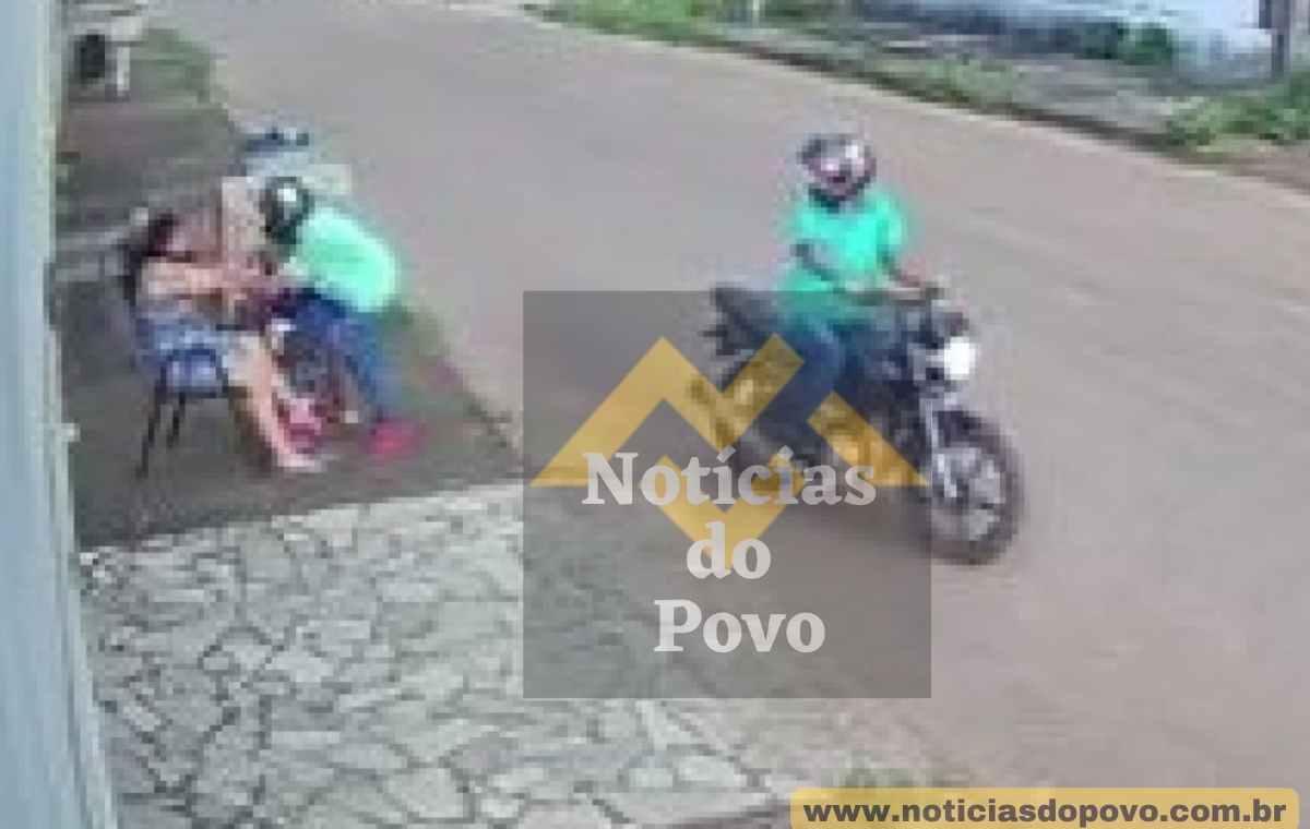 Rondônia - Bandidos são flagrados por câmera, assaltando mulher na frente de casa