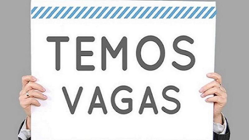 TRABALHO  VAGAS PARA COSTUREIRA, VENDEDOR, SECRETÁRIA E OUTROS.