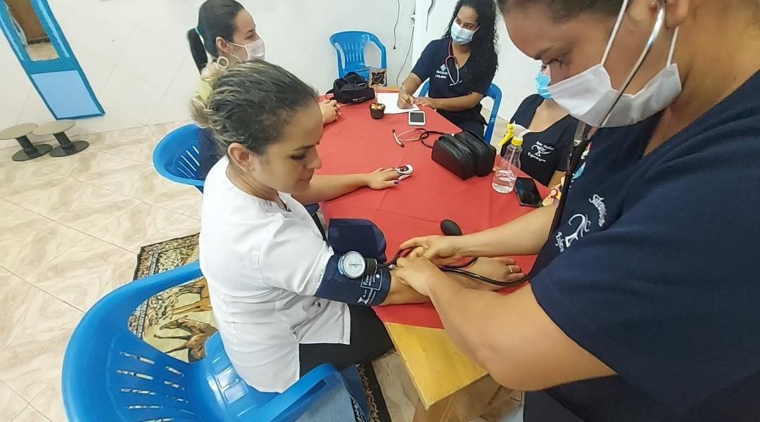 1ª Acão Social no Cantinho do céu em Ji-Paraná.(FOTOS)
