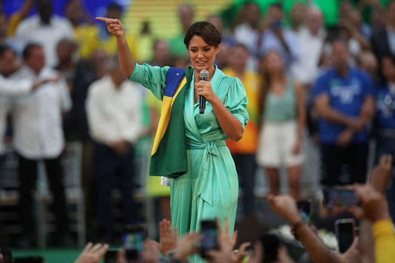 Michelle Bolsonaro incentiva jejum de 30 dias promovido por pastores até ‘a vitória’