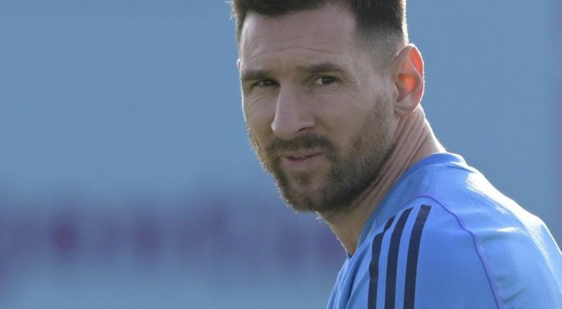 MESSI ESTÁ FORA DA COPA DO MUNDO 2022? Craque da ARGENTINA não treina com o elenco e levanta suspeitas para a COPA DO MUNDO