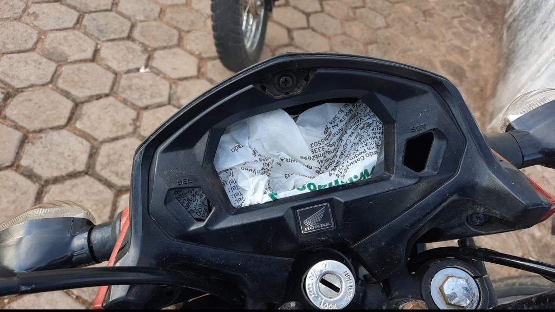 PTRAN aborda jovem com moto adulterada transitando em Ji-Paraná.