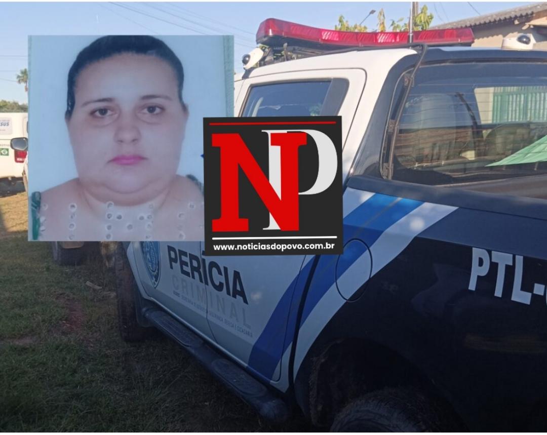 mulher é encontrada morta em sua residência.