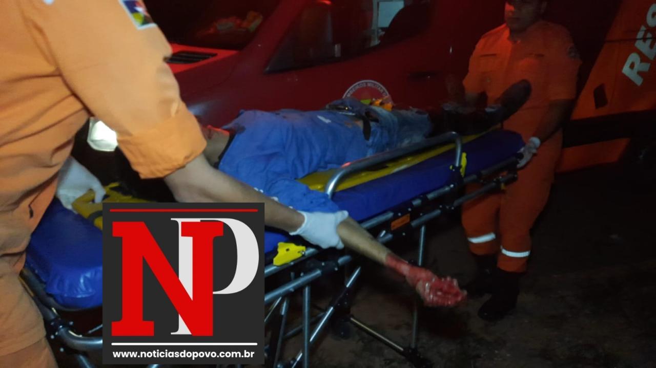 2 homens foram baleado em frente  a sua casa;