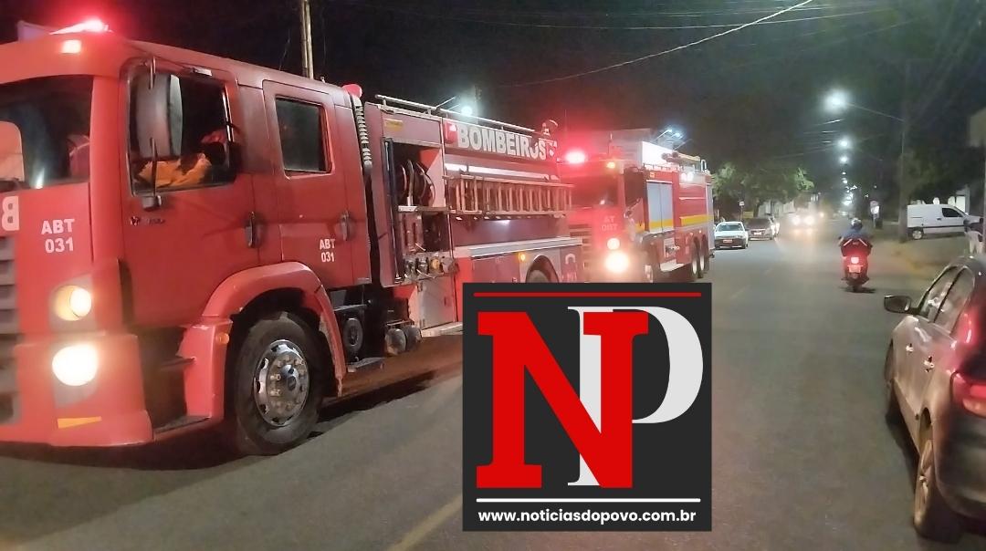 Mulher tem carro incendiado de  propósito: