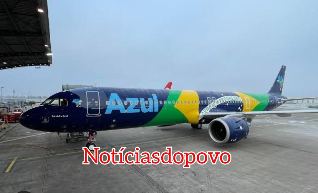 Azul suspende voos