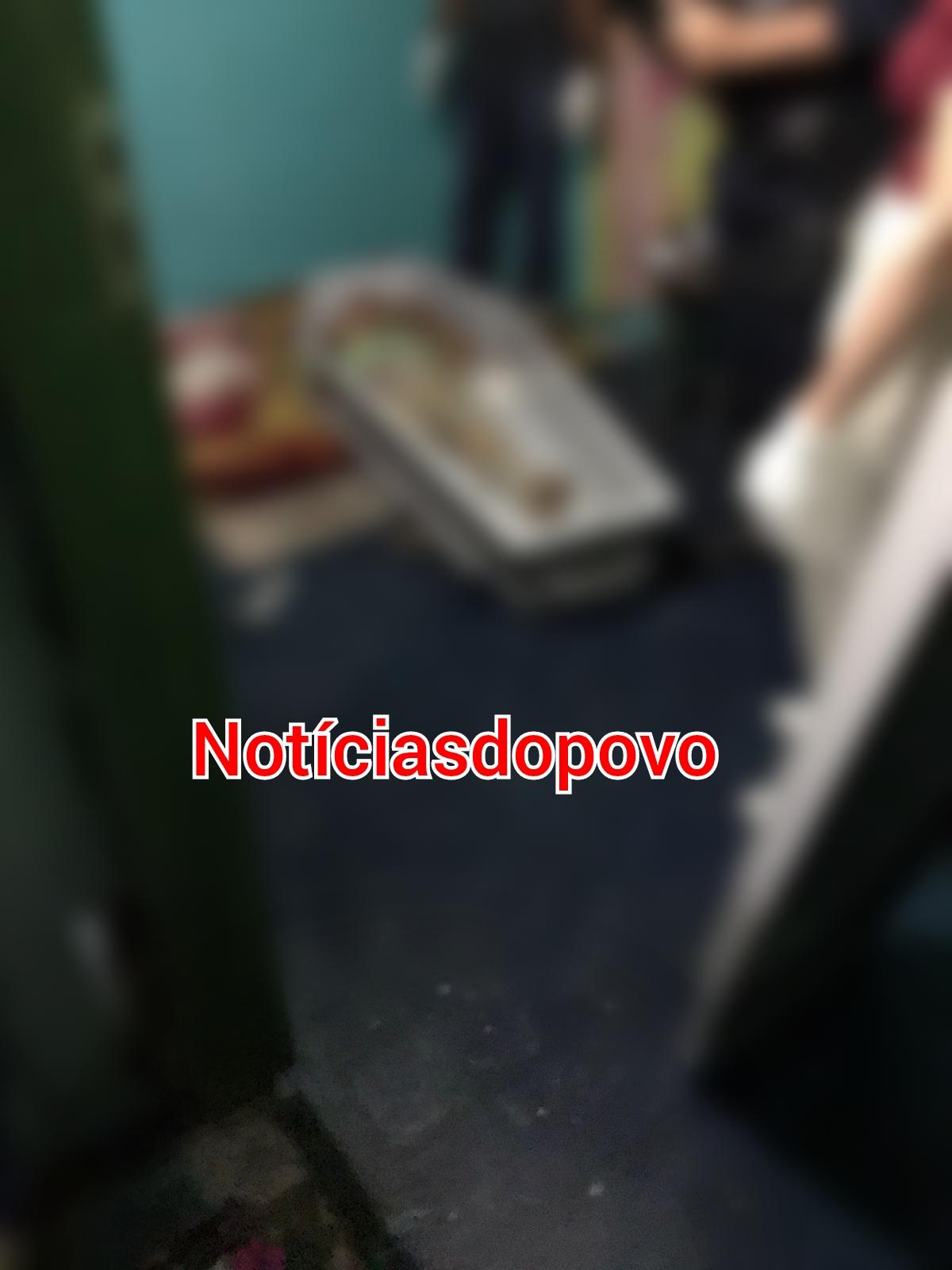 Mulher é encontrada morta