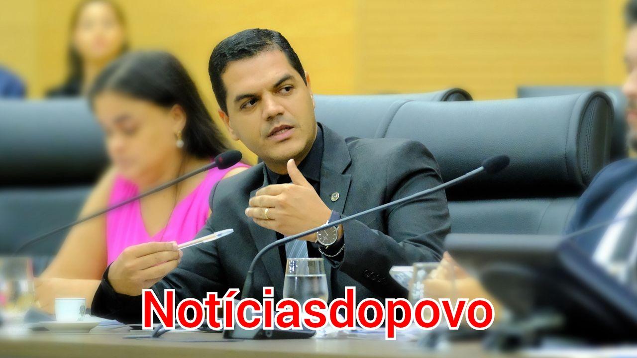 Deputado Cássio Gois celebra conquista .