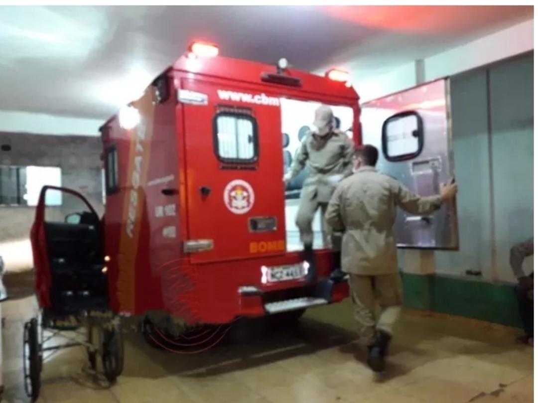 Jovem é baleado