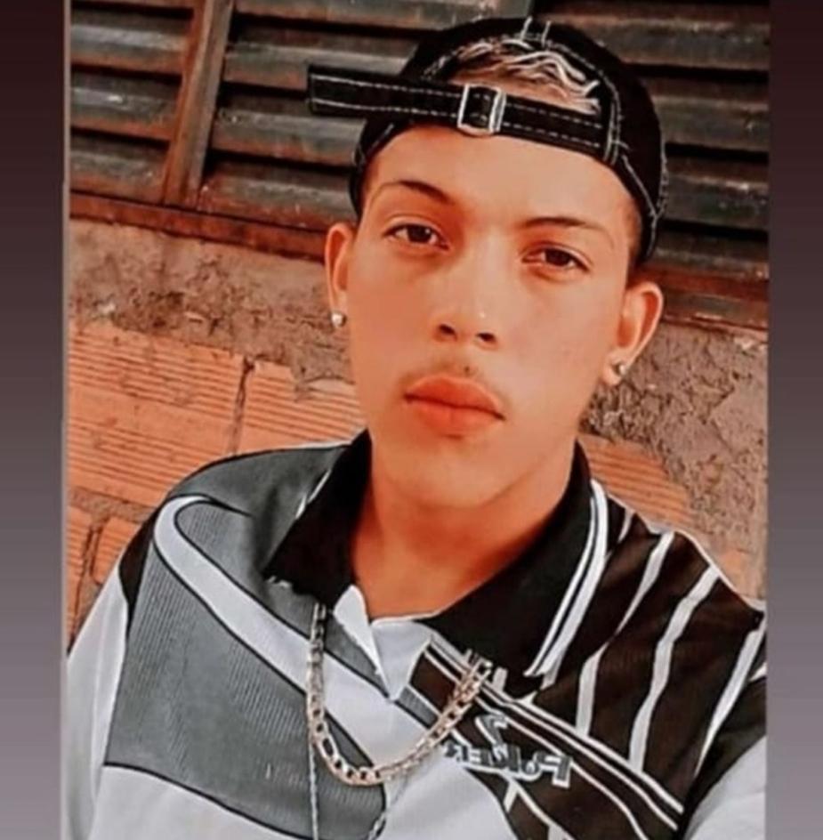 Jovem é morto.