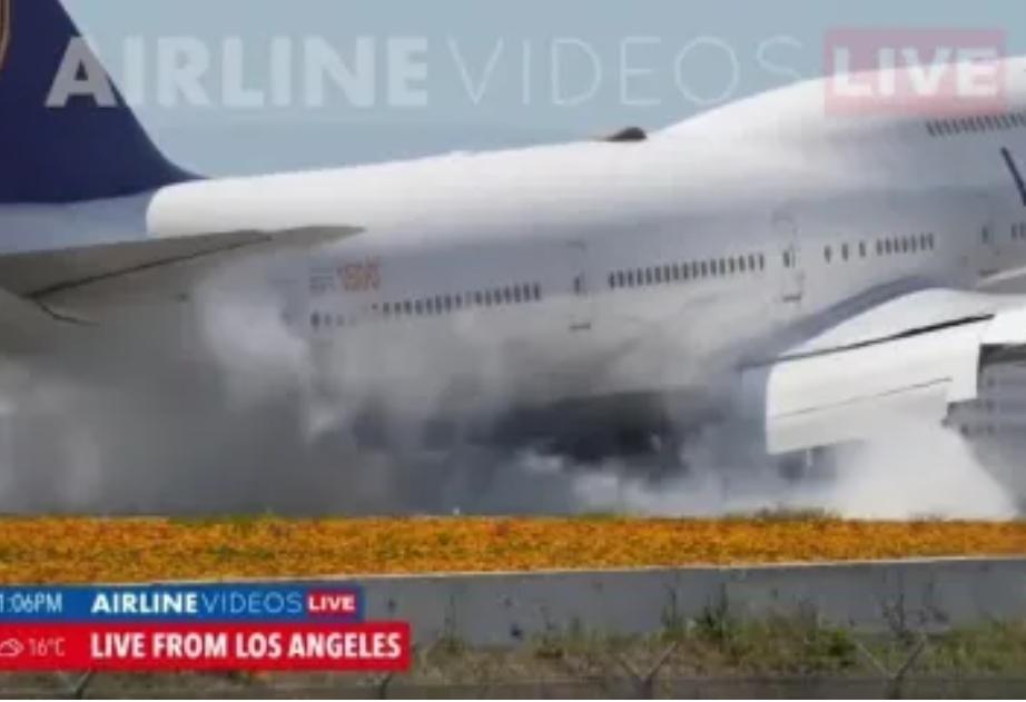 Aeronave realiza arremetida.
