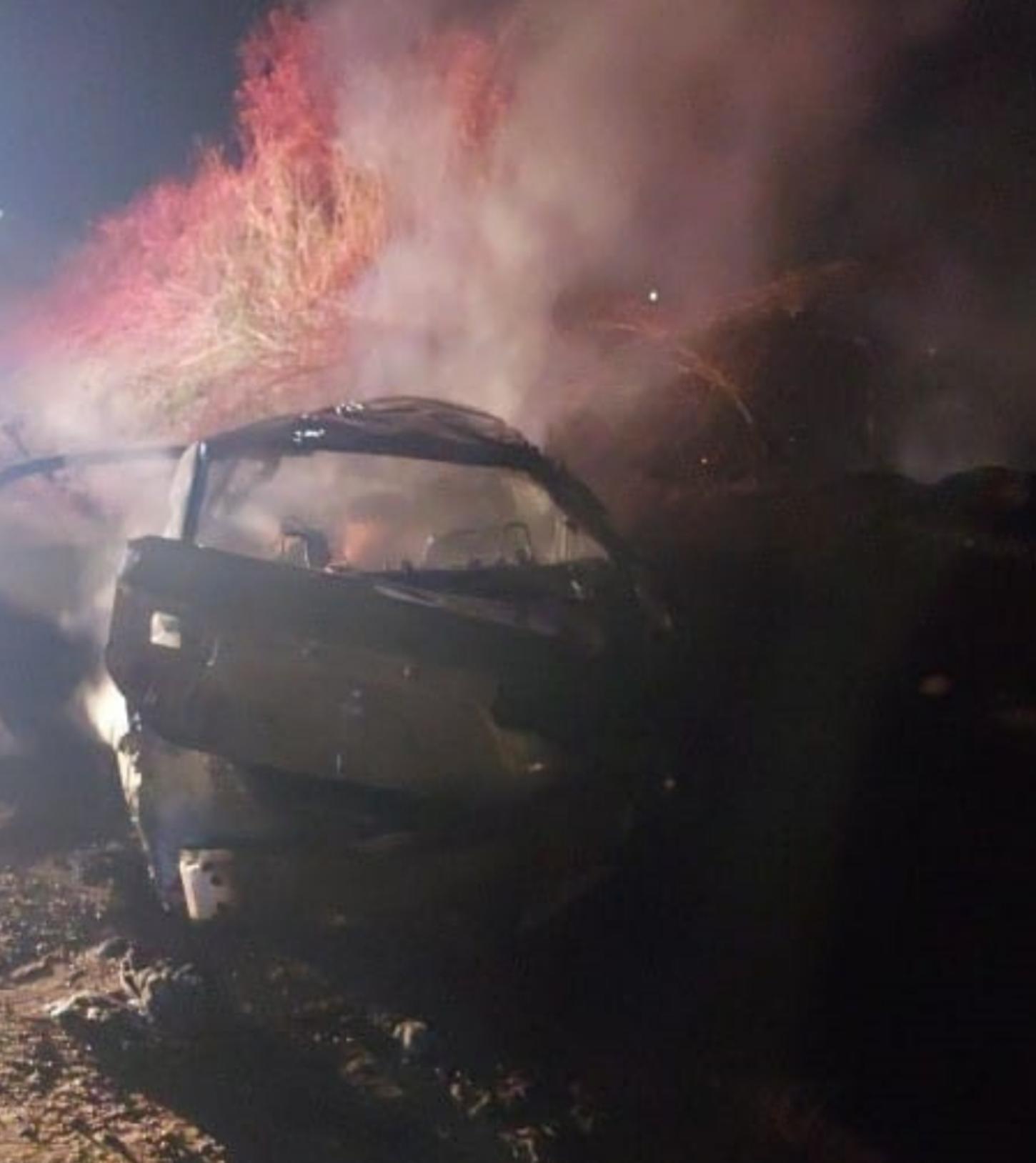 Jovem perde a vida apos carro pegar fogo.