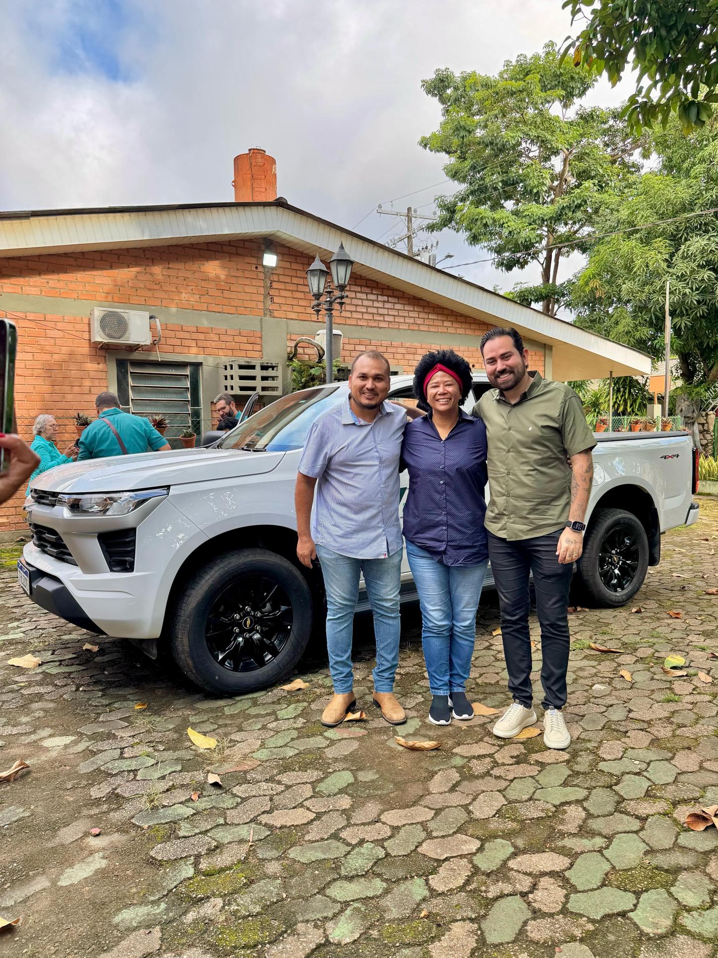 Associação em  Porto Velho, recebeu uma caminhonete.