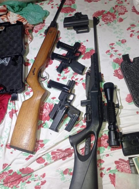 Armas de fogo.