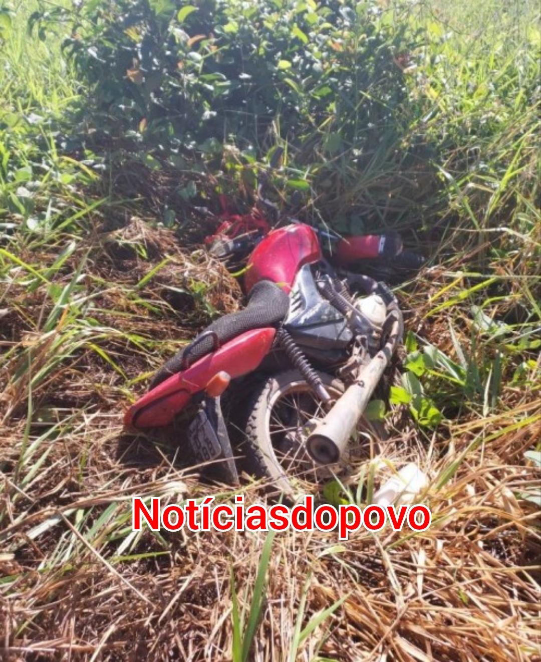 Motociclista fica gravemente ferido.