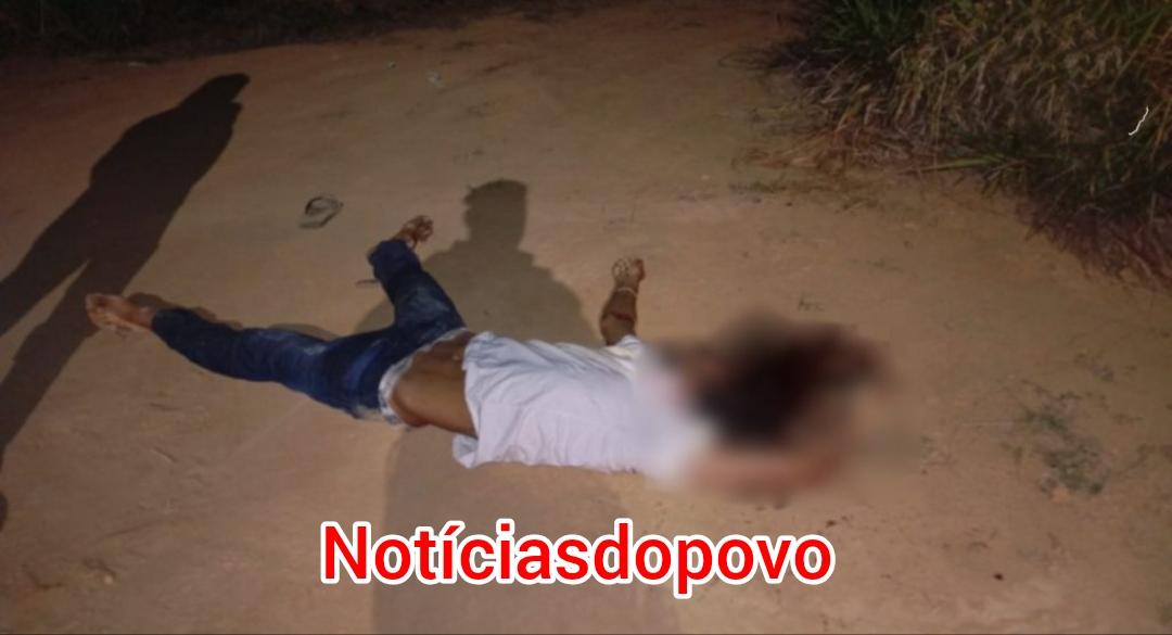 Jovem é morto com tiro na cabeça.
