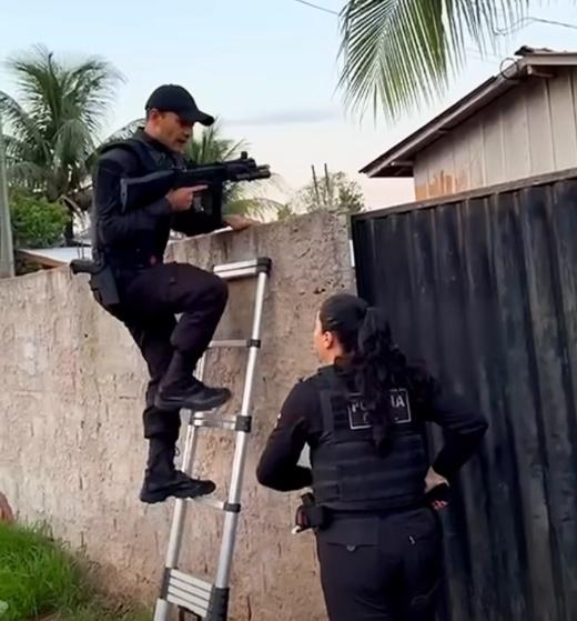 Vídeo:Civil cumpre 17 ordens judiciais.