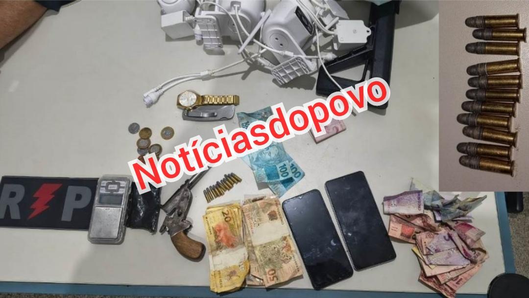 Homem aparece em janela e leva tiro.