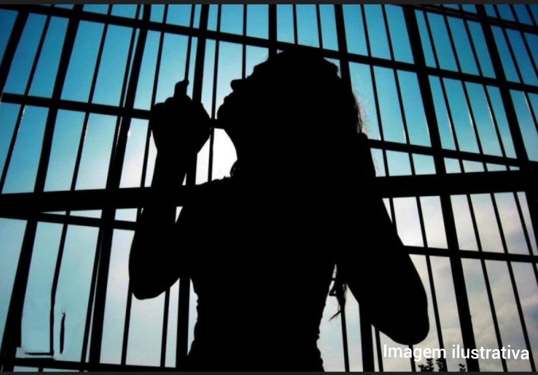 cárcere privado na zona rural.