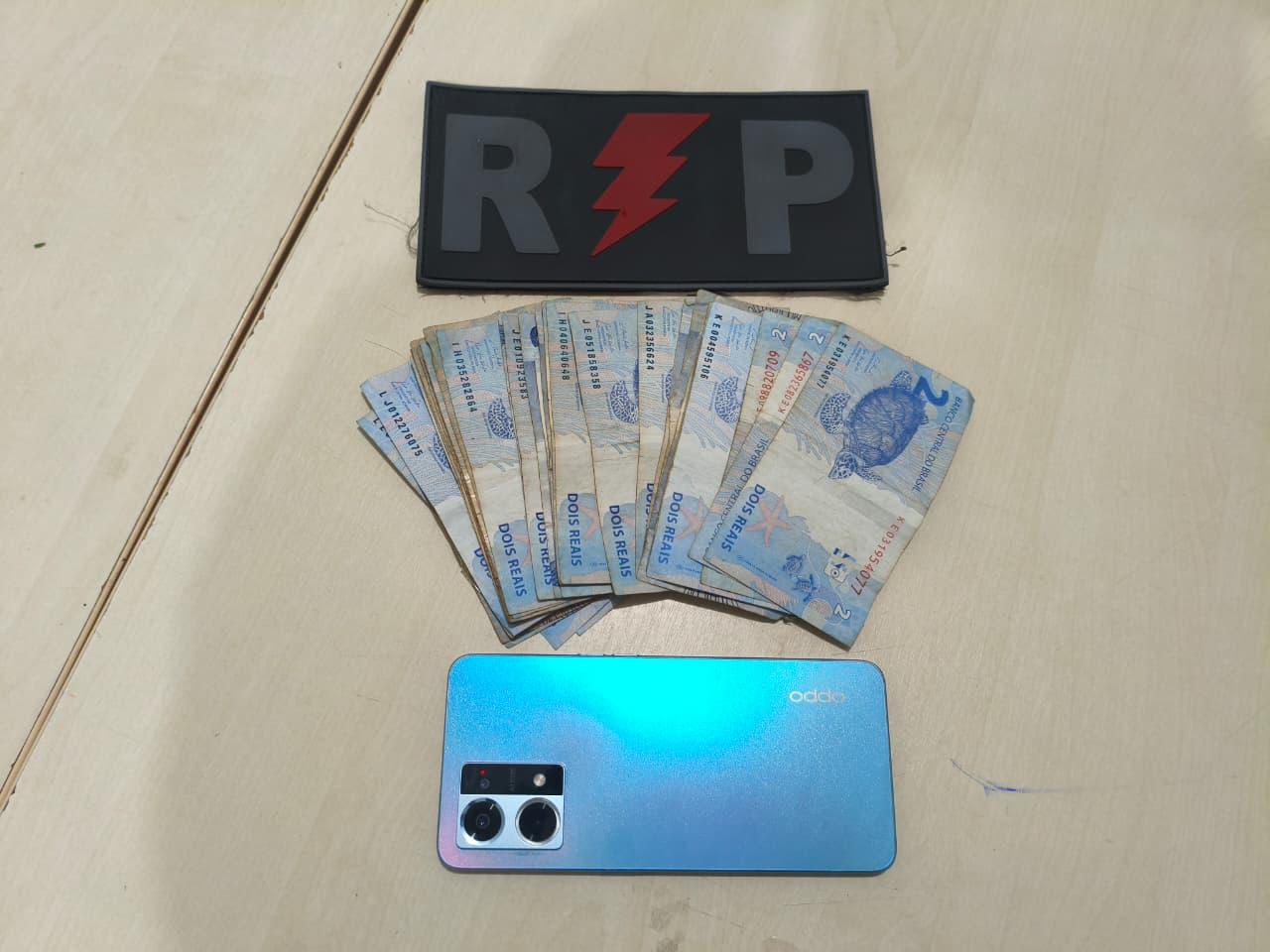 Homem é preso suspeito de furto. 