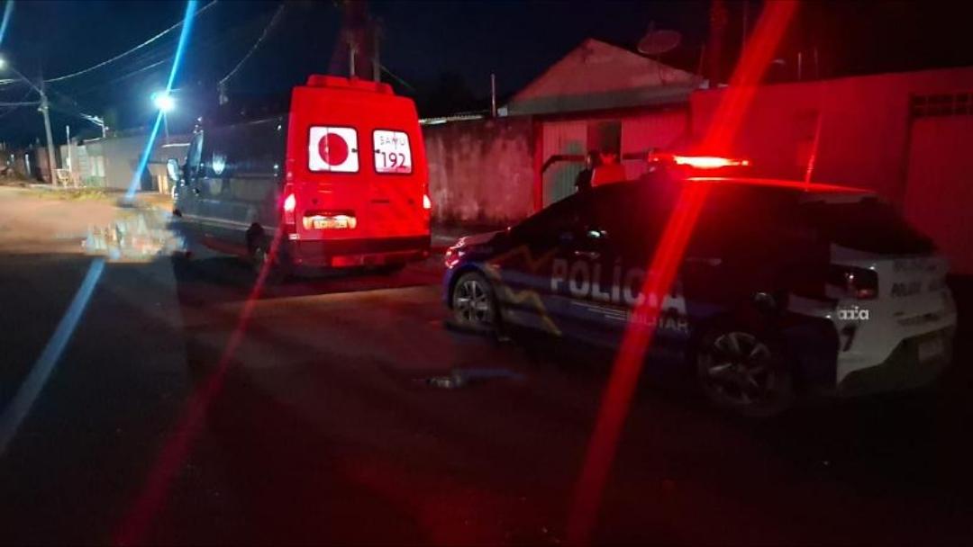 Jovem encontra namorada morta.