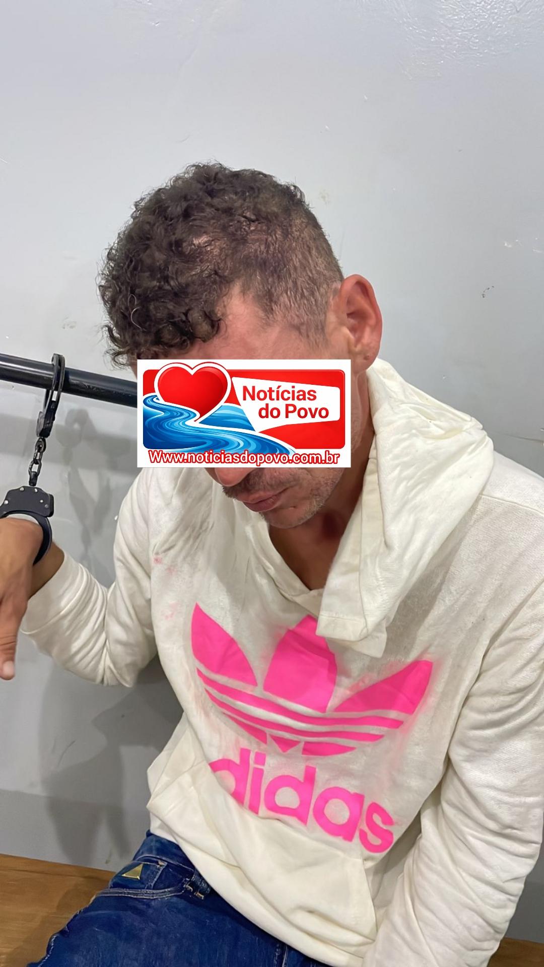 Pm prende suspeito de furtos. 