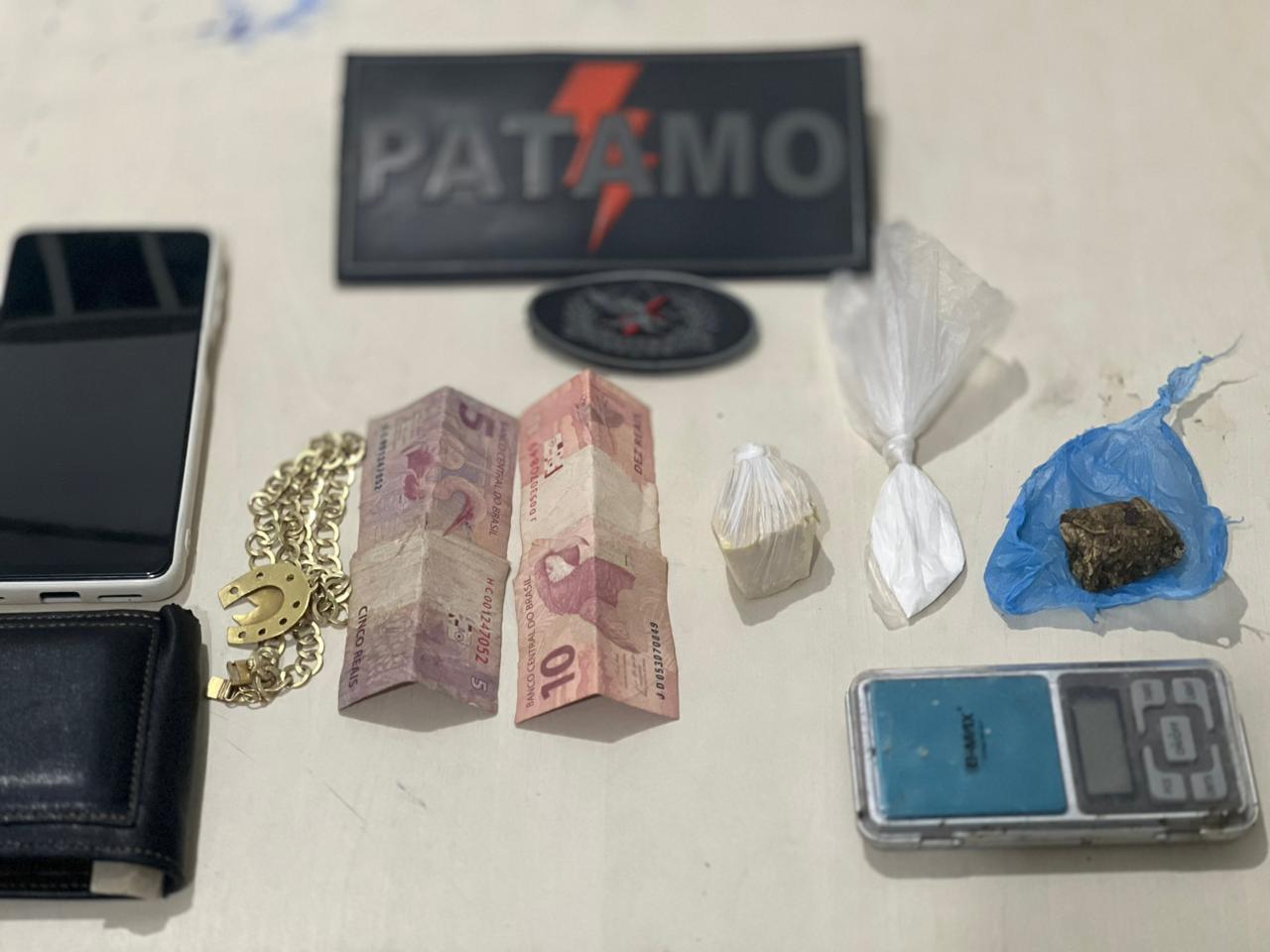 SUSPEITO É PRESO COM DROGAS.