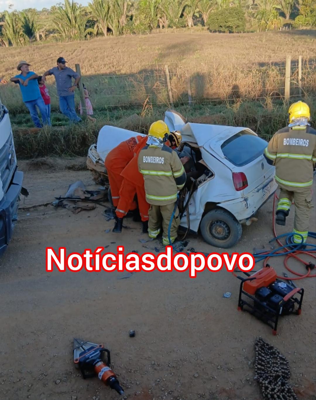 Colisão frontal. 