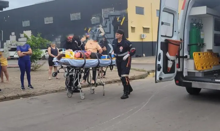ACIDENTE DE TRÂNSITO DEIXA JOVEM FERIDA.