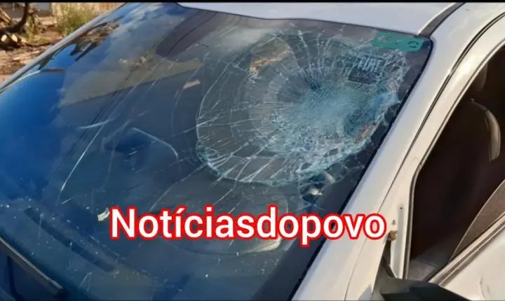 Acidente grave deixa condutores feridos.
