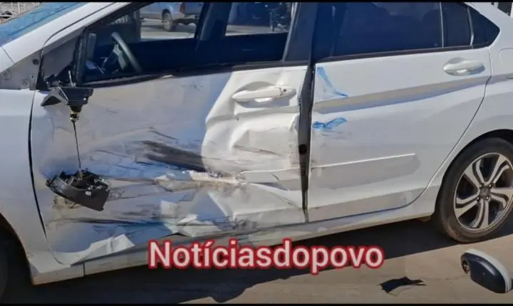  Vídeo:Ambulância da Semusa é atingida por carro.
