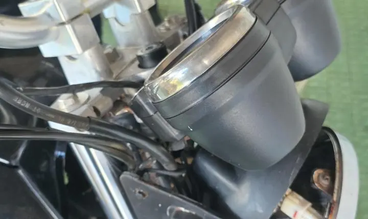 Homem tenta furtar o próprio irmão. 