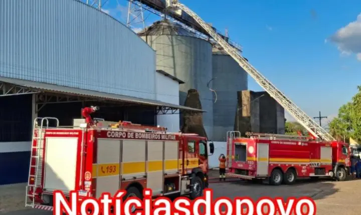 INCÊNDIO MOBILIZA CORPO DE BOMBEIROS .