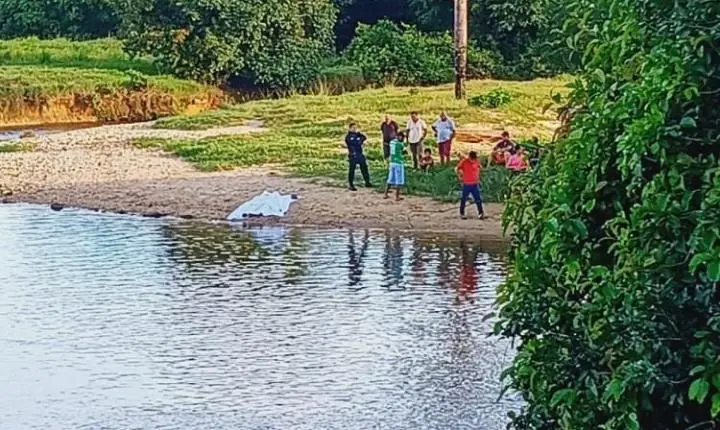 Jovem morre afogado.