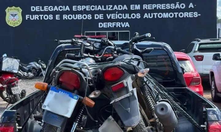  MOTOCICLETAS FURTADAS .
