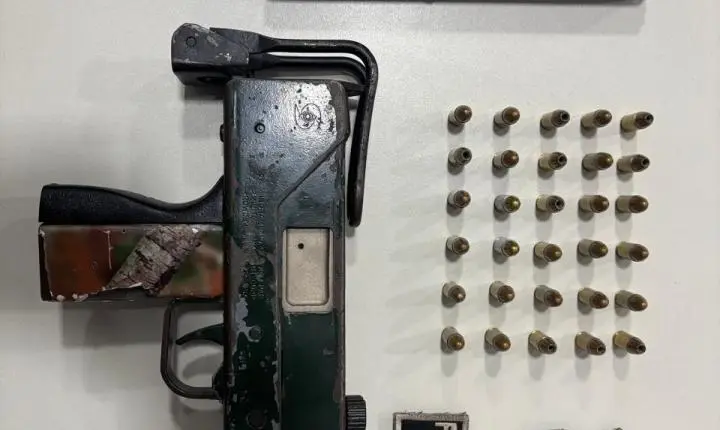 POLÍCIA CIVIL APREENDE METRALHADORA E MUNIÇÕES
