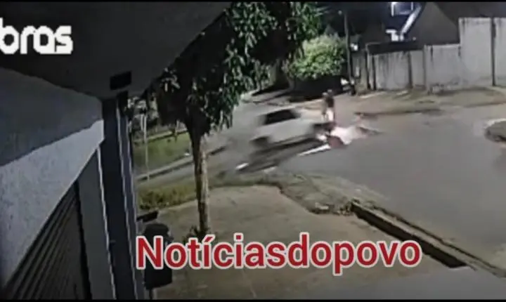 Vídeo:  Condutor atropela casal e não presta socorro. 