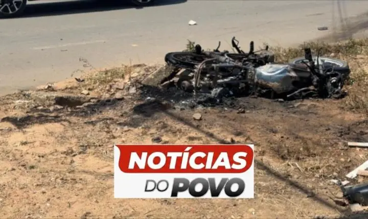  Vídeo:Moto é destruída por fogo